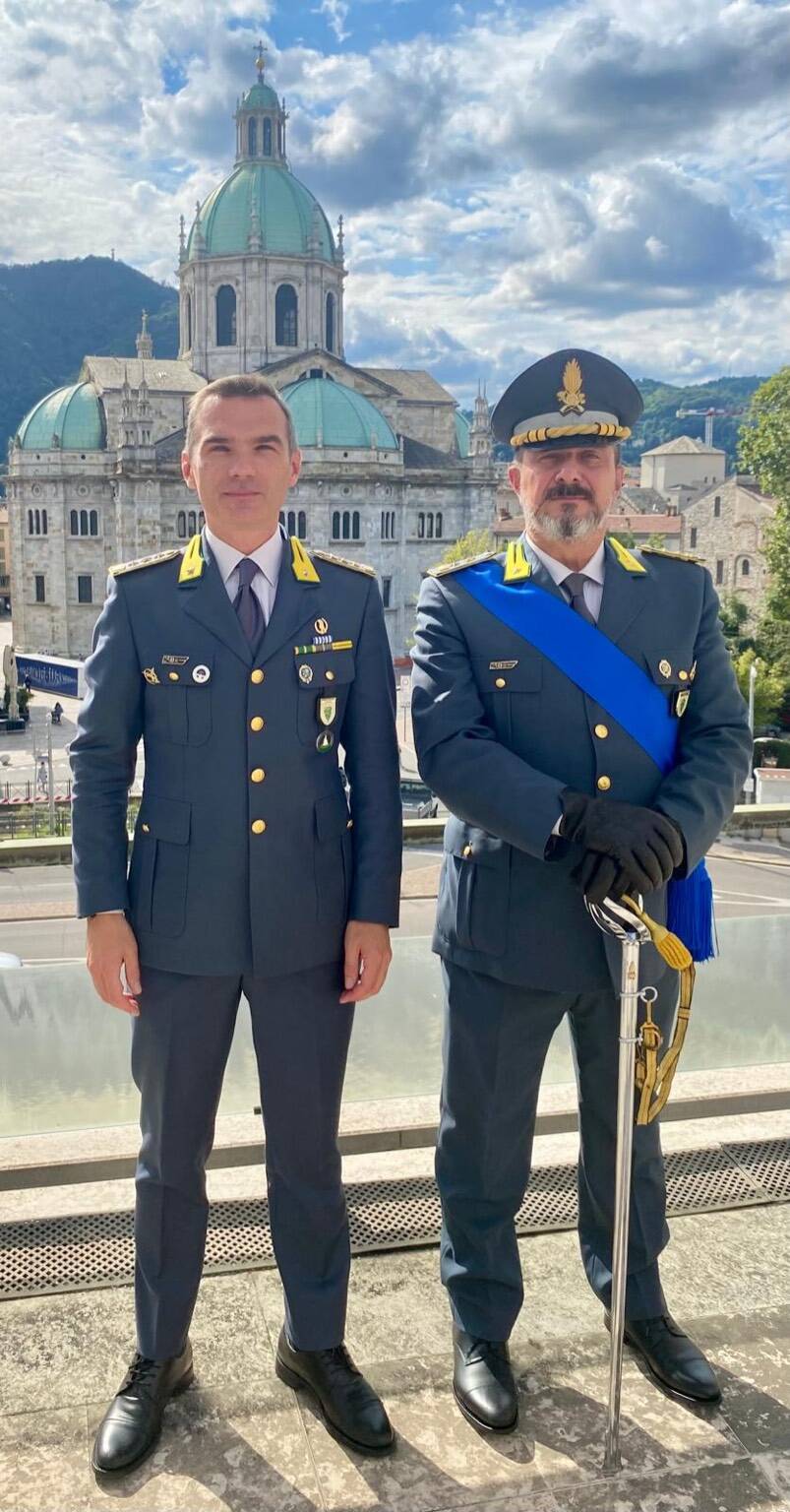 Tenente Colonnello Dario Ridolfo nuovo comandante del Gruppo della Guardia di Finanza Como con Colonnello Pietro Simone Bottini