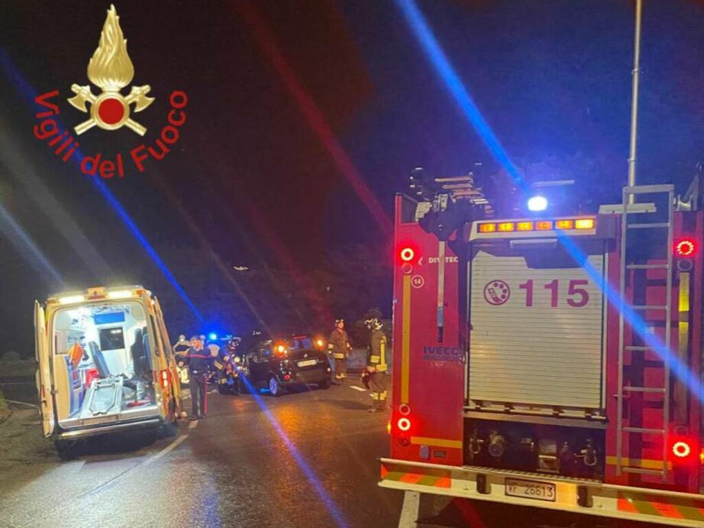 incidenti a cernobbio (auto giardino villa deste) e poi ad albavilla via brianza soccorsi